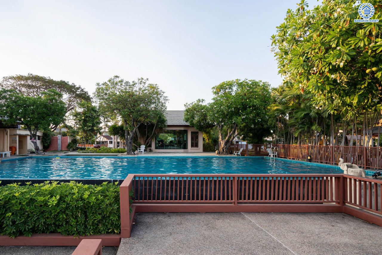 บ้านมือสองตกแต่งใหม่ จากแบรนด์ L&H โครงการ พฤกษ์ลดา1 บางใหญ่ บนเนื้อที่ 50 ตร.ว. ฟังก์ชัน 3 ห้องนอน 2 ห้องน้ำ 2 ที่จอดรถ Facility ครบครัน อีกทั้งยังใกล้สวนสาธารณะ ทำเลเดินทางสะดวก เชื่อมต่อถนนกาญจนาภิเษก ใกล้รถไฟฟ้าสายสีม่วง "สถานีคลองบางไผ่" และทางด่วน "กาญจนาภิเษก"...